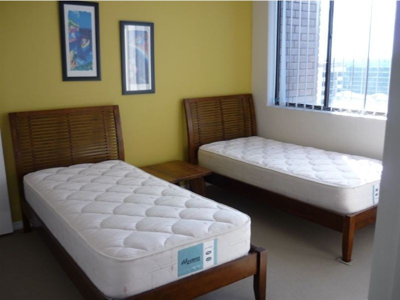 16/51 Marine Parade, Redcliffe QLD 4020