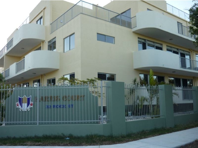 1/32 Rock Street, Scarborough QLD 4020