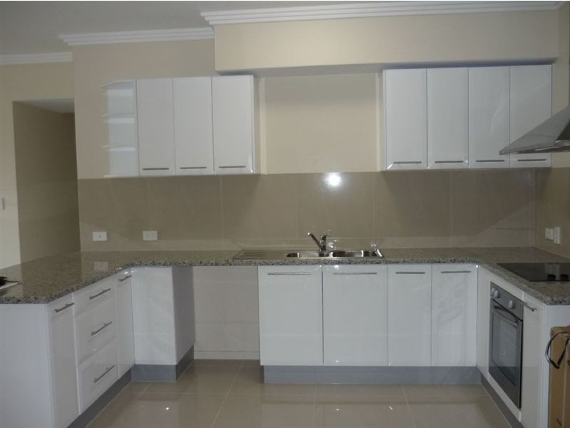 1/32 Rock Street, Scarborough QLD 4020