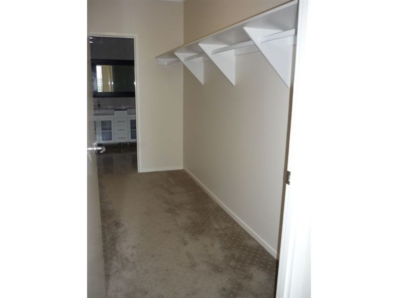 1/32 Rock Street, Scarborough QLD 4020