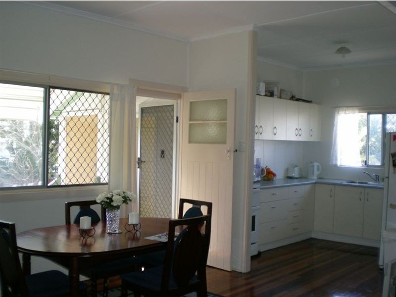 66 Anzac Avenue, Redcliffe QLD 4020