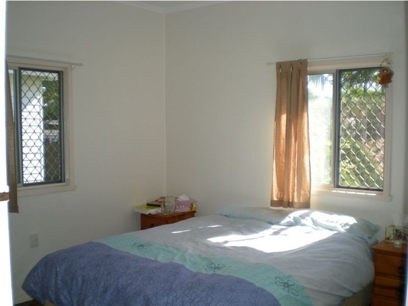 66 Anzac Avenue, Redcliffe QLD 4020