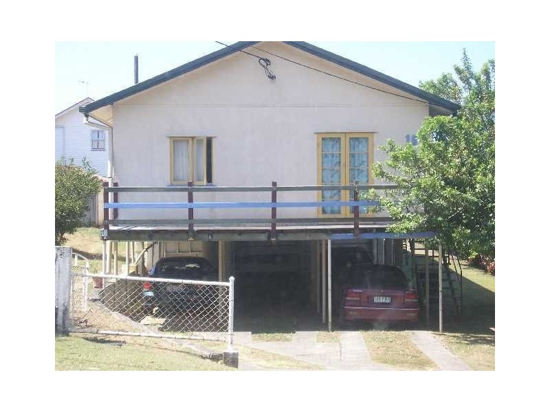 3/10 King Street, Woody Point QLD 4019