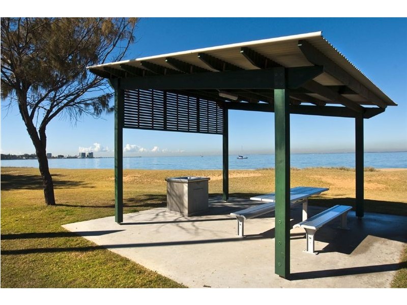 3/3 Thompson Crescent, Clontarf QLD 4019