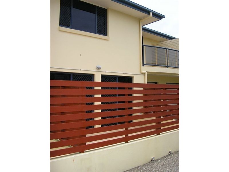 2/8 Langdon Avenue, Margate QLD 4019