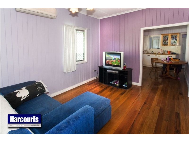 61 McLennan Street, Woody Point QLD 4019