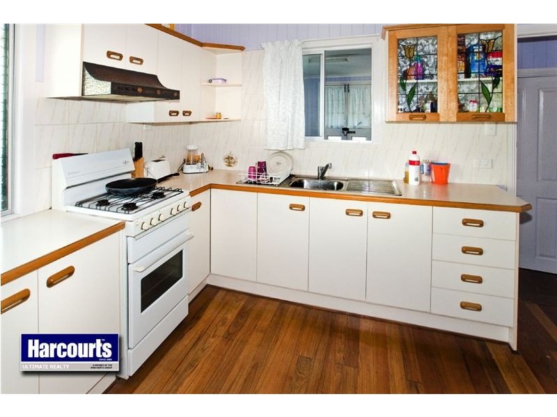 61 McLennan Street, Woody Point QLD 4019