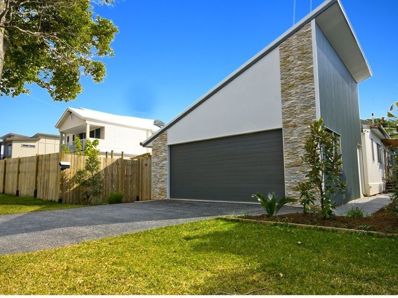 10 &/or 12 Dunns Terrace, Scarborough QLD 4020