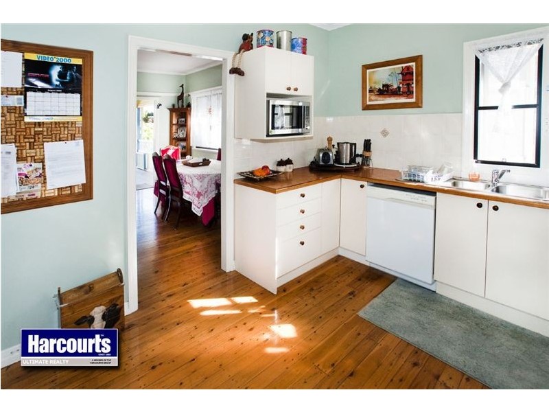 32 Tilley Street, Redcliffe QLD 4020