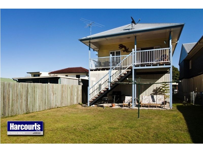 32 Tilley Street, Redcliffe QLD 4020