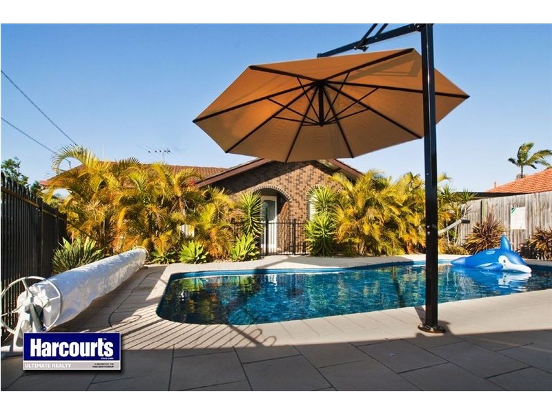 14 La Salle Drive, Newport QLD 4020