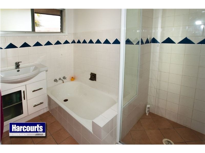 14 La Salle Drive, Newport QLD 4020
