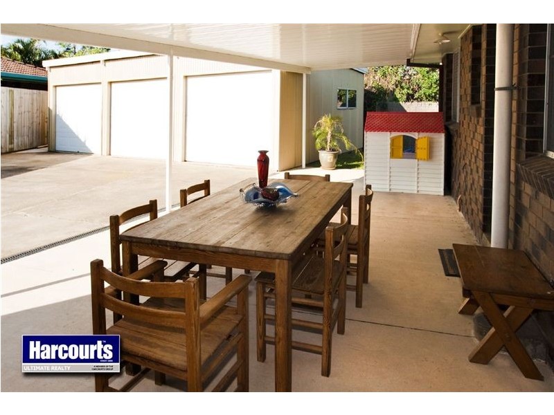 14 La Salle Drive, Newport QLD 4020