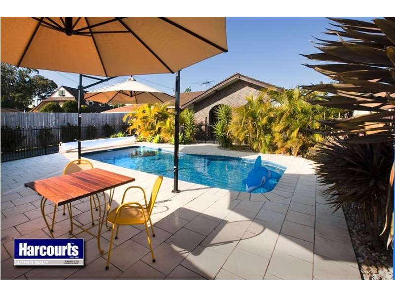 14 La Salle Drive, Newport QLD 4020