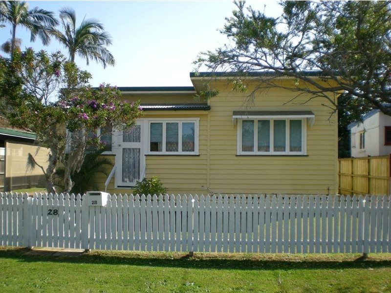 28 Weaber Street, Clontarf QLD 4019
