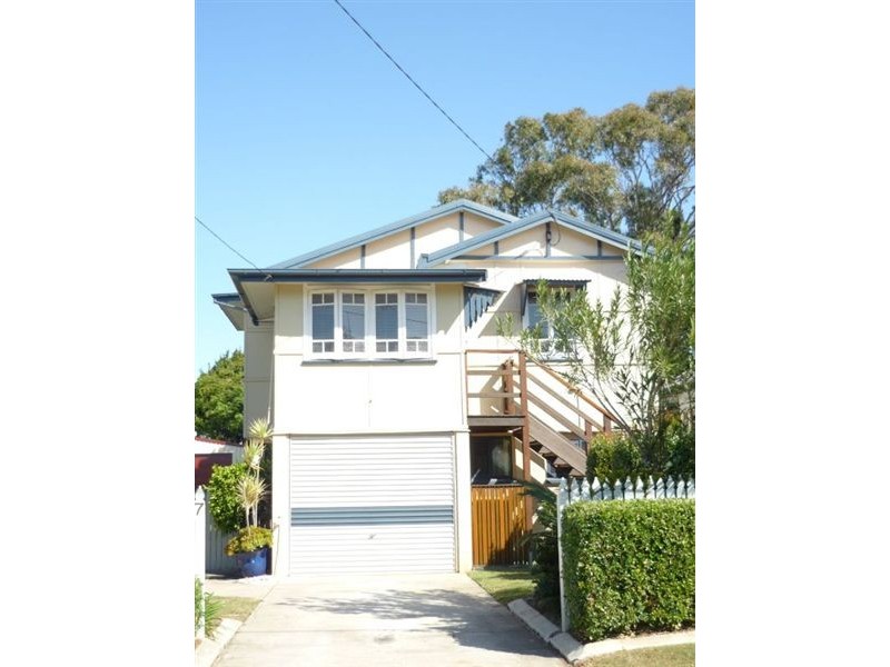 7 Frank Street, Scarborough QLD 4020