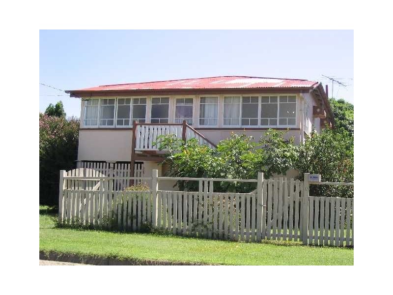 12 Louis Street, Redcliffe QLD 4020