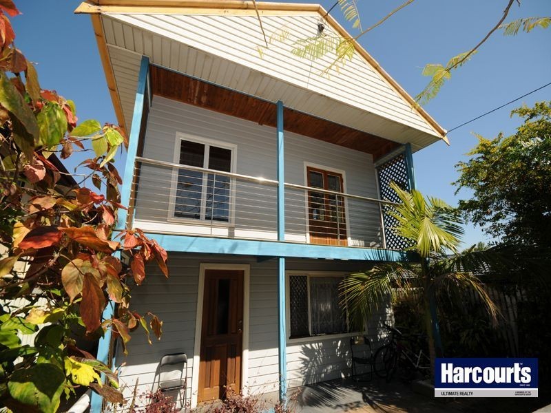 35 Annie Street, Woody Point QLD 4019