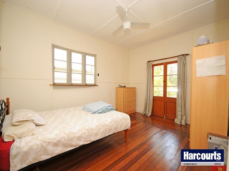 35 Annie Street, Woody Point QLD 4019