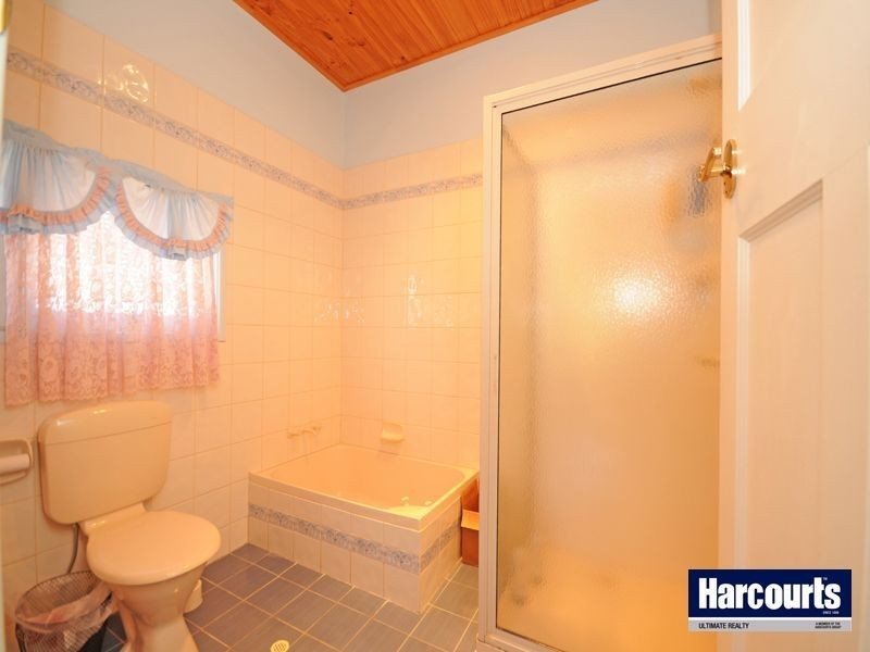 35 Annie Street, Woody Point QLD 4019