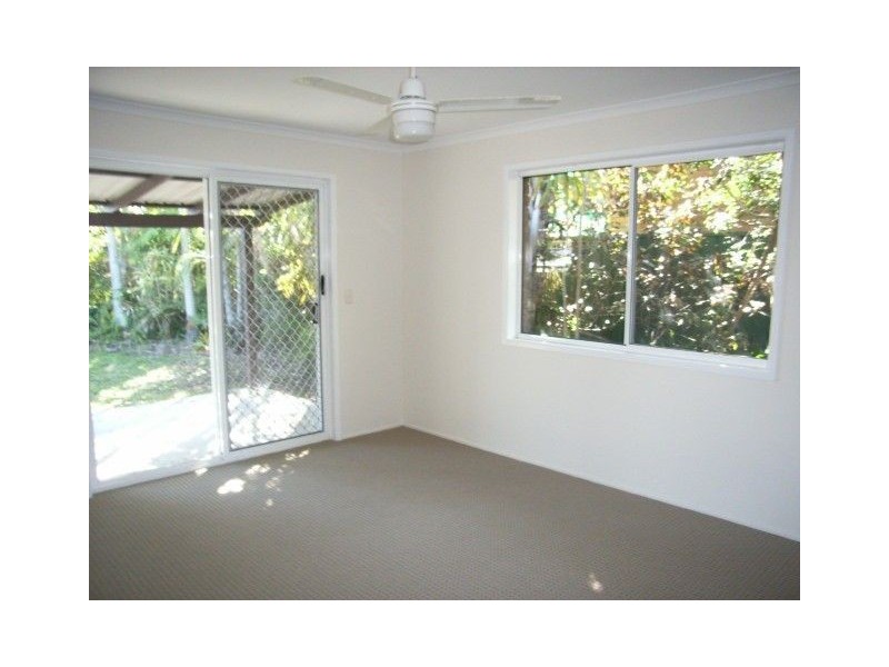 8 McGahey st, Rothwell QLD 4022
