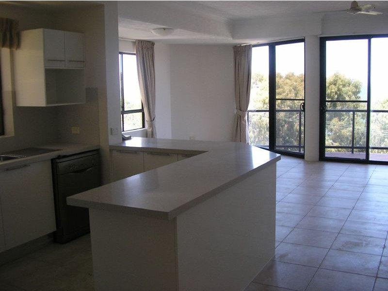 6/81 Marine Parade, Redcliffe QLD 4020