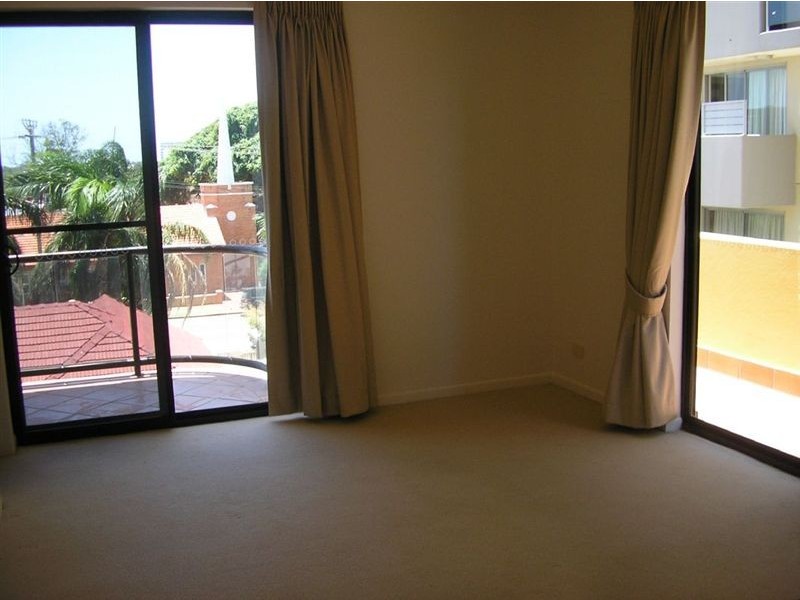 6/81 Marine Parade, Redcliffe QLD 4020