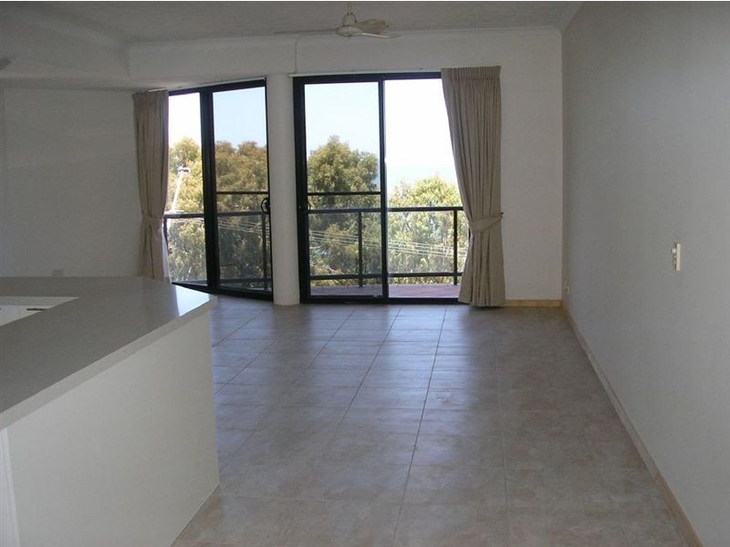 6/81 Marine Parade, Redcliffe QLD 4020