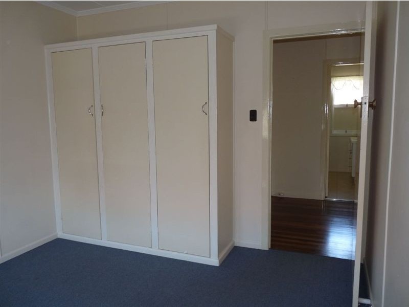 32 Blakeney Street, Woody Point QLD 4019