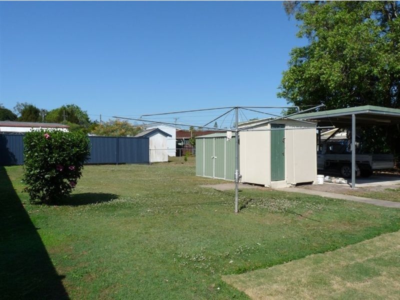 32 Blakeney Street, Woody Point QLD 4019