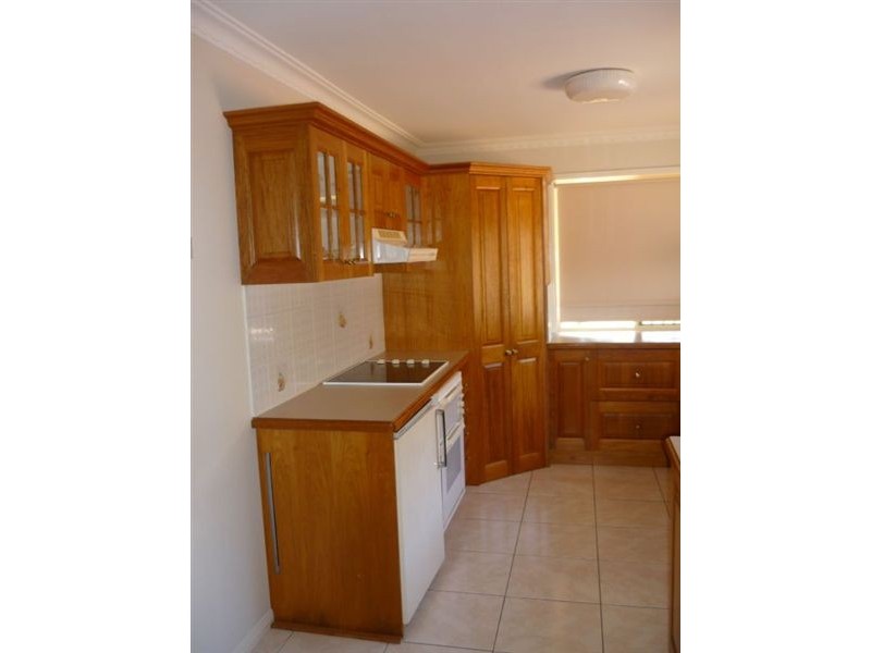 100 Cambridge Street, Rothwell QLD 4022