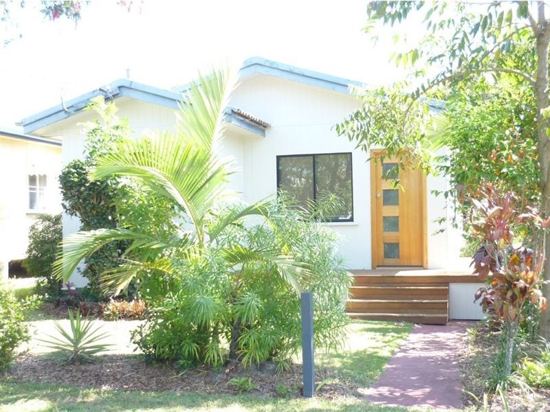 101 Dover Road, Redcliffe QLD 4020