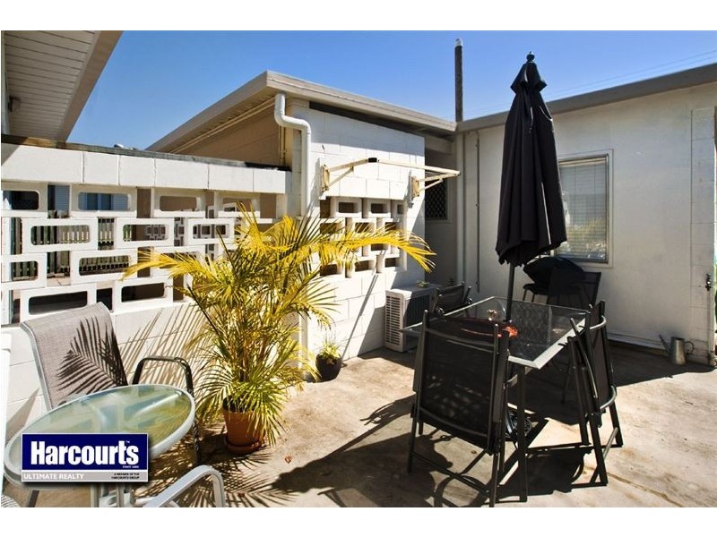 11 Centaur Street, Redcliffe QLD 4020