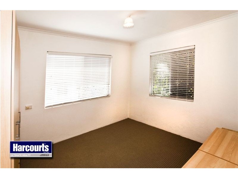 11 Centaur Street, Redcliffe QLD 4020