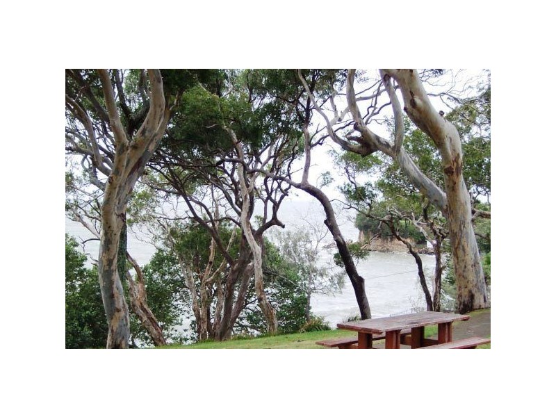 47 Whytecliffe Parade, Woody Point QLD 4019