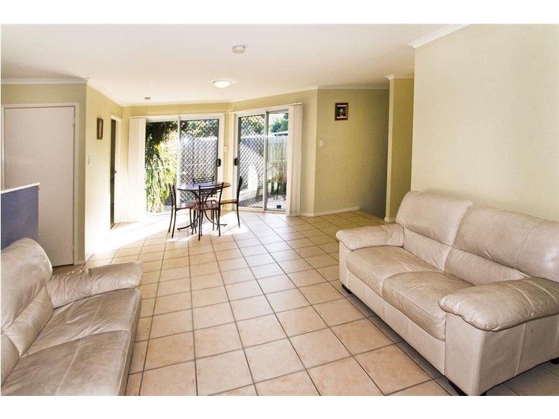 4/68 Mein Street, Scarborough QLD 4020