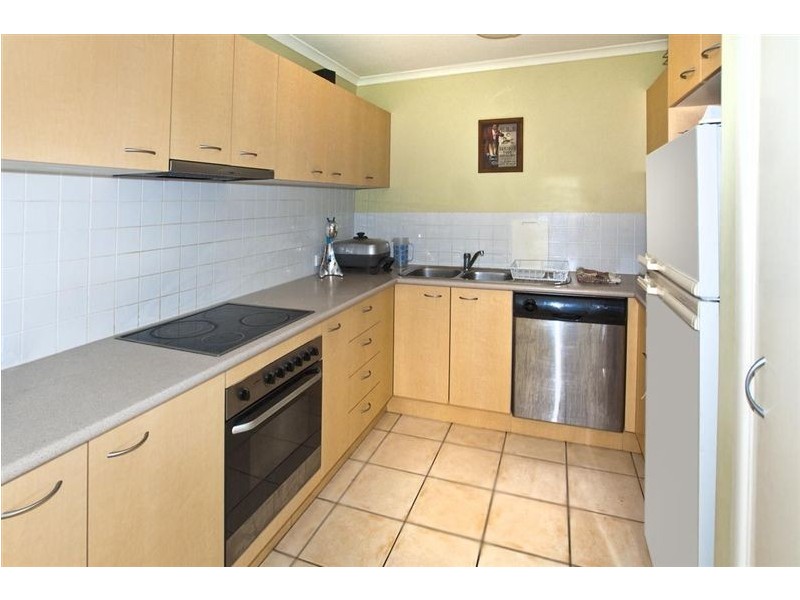 4/68 Mein Street, Scarborough QLD 4020