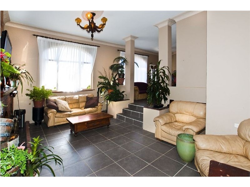 9 Pinewood Street, Redcliffe QLD 4020