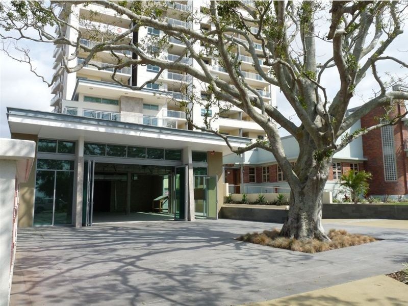 185 Redcliffe Parade, Redcliffe QLD 4020