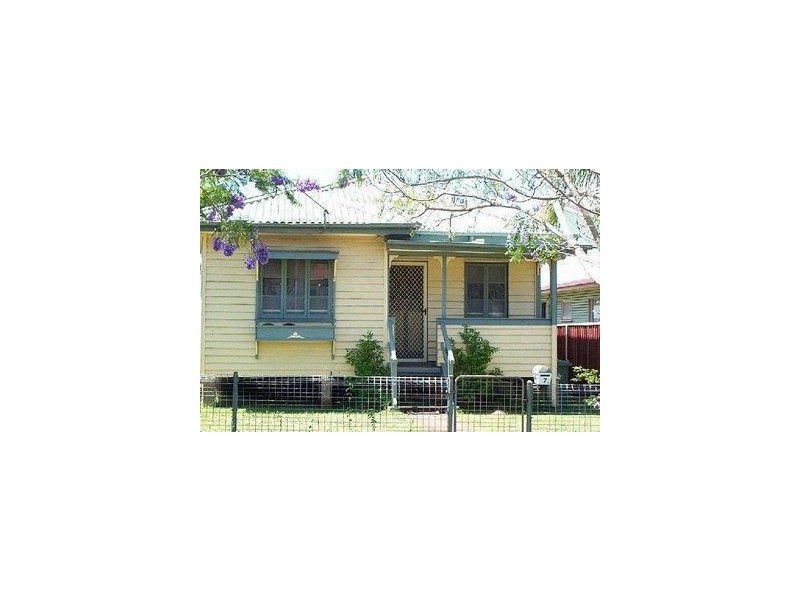 7 Maryborough Terrace, Scarborough QLD 4020