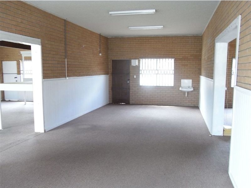 50 Hornibrook Esplanade, Clontarf QLD 4019