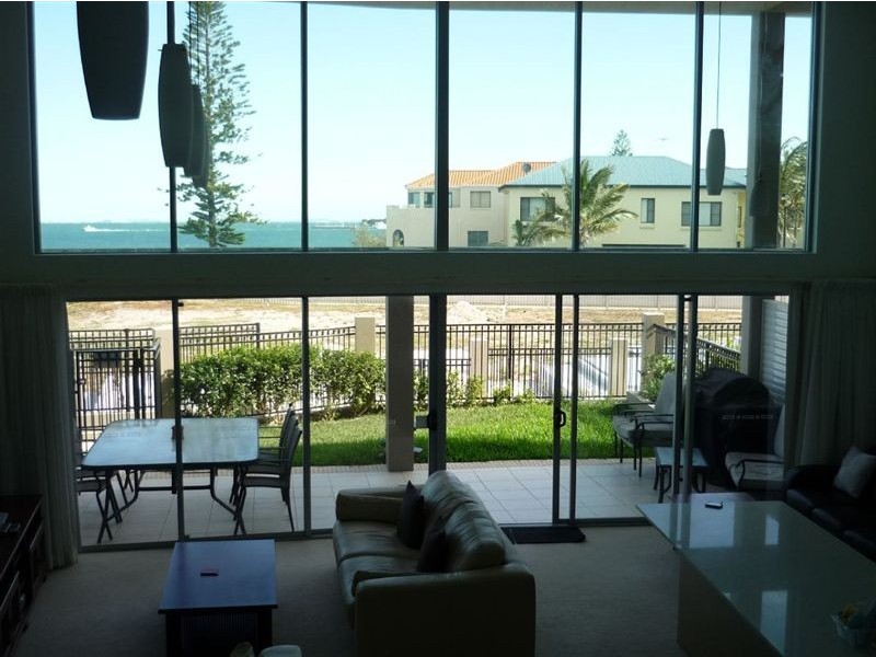 4/146 Prince Edward Parade, Redcliffe QLD 4020