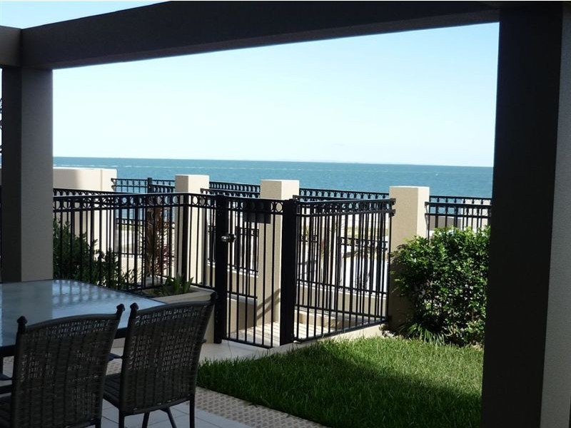 4/146 Prince Edward Parade, Redcliffe QLD 4020