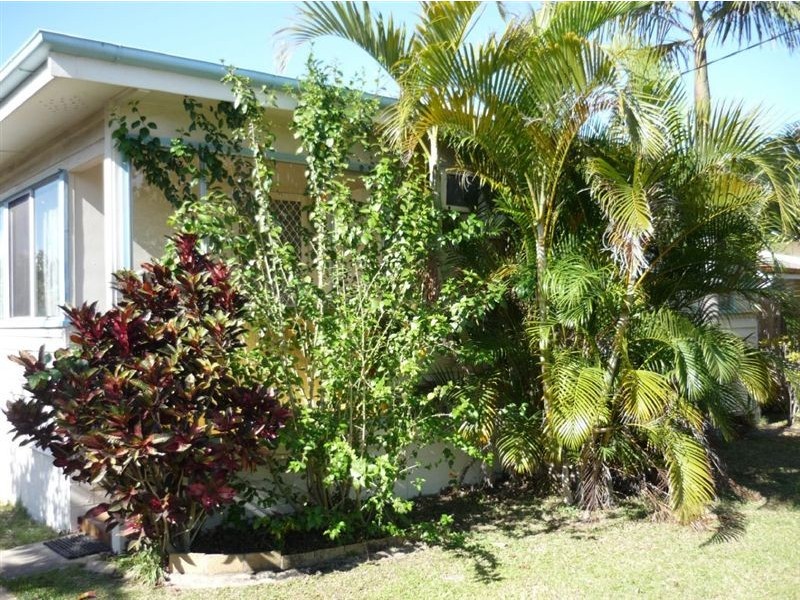 6 Plume Street, Redcliffe QLD 4020