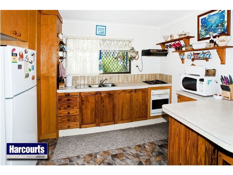 1 Camellia Street, Clontarf QLD 4019