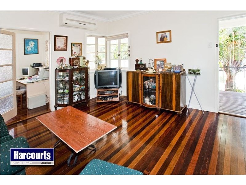 16 Kippa Street, Kippa-ring QLD 4021