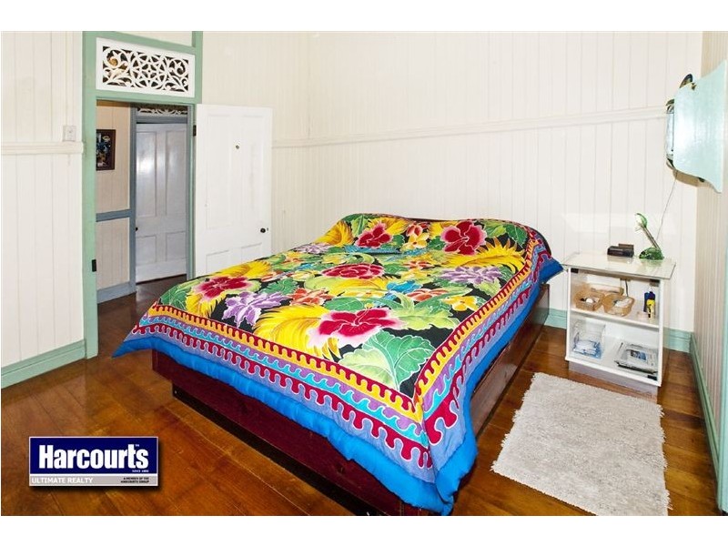 71 Prince Edward Parade, Redcliffe QLD 4020