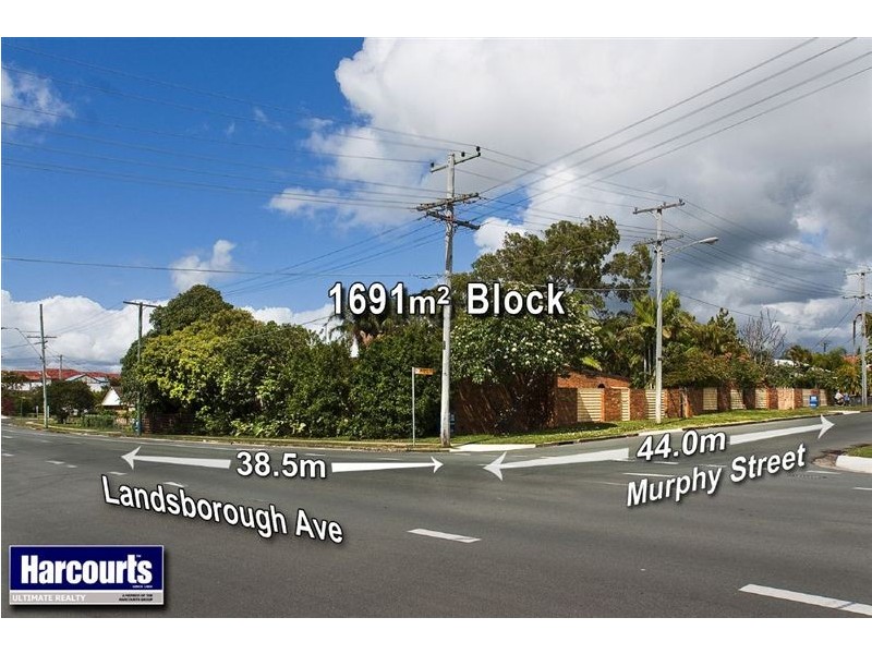 15 Landsborough Avenue, Scarborough QLD 4020