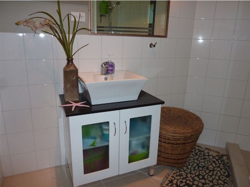 5/27 Caroline Street, Woody Point QLD 4019