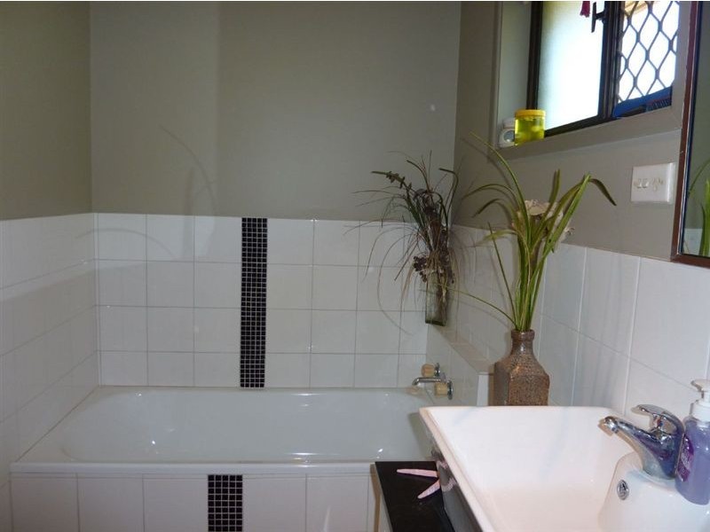 5/27 Caroline Street, Woody Point QLD 4019